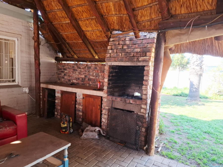 5 Bedroom Property for Sale in Wilgehof Free State